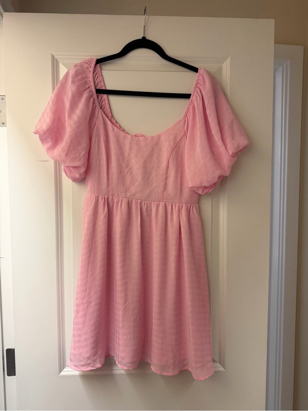 Francesca's Collections Pink Puff Sleeve Mini Dress